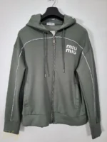 ست سویشرت زیپ‌دار و شلوار زنانه ترک طرح MIU MIU - تصویر 12